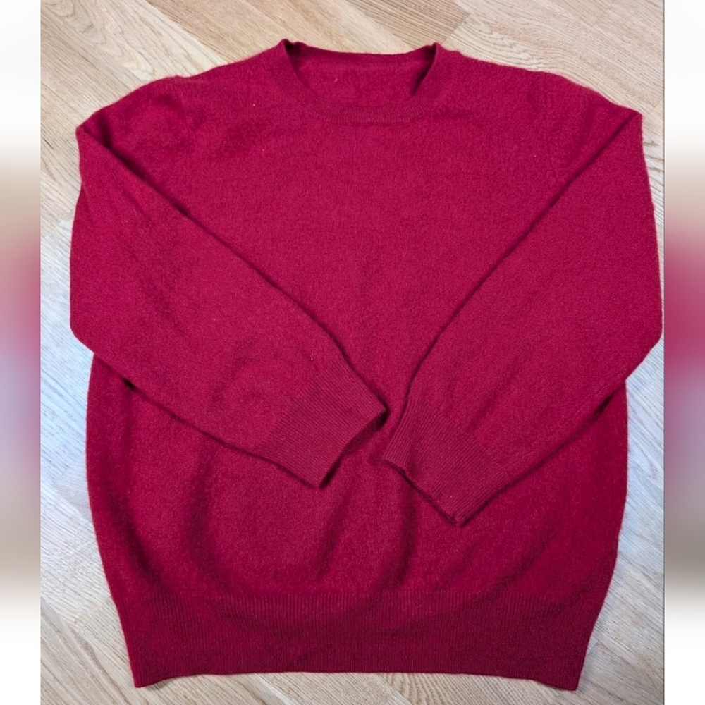 Red Crew Neck Cashmere Sweater